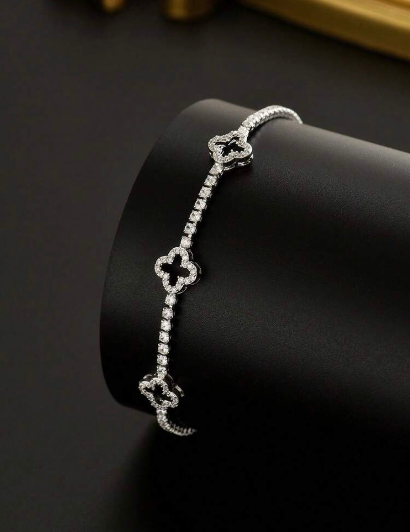 Four leaf Clover tennis bracelet
